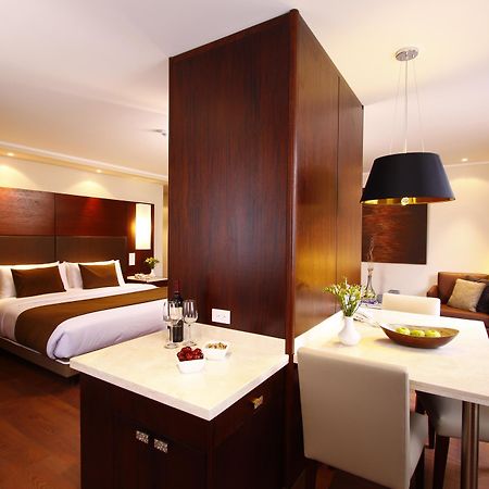 Hotel Reina Isabel Quito Kültér fotó