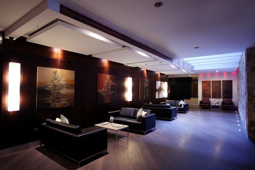 Hotel Reina Isabel Quito Kültér fotó