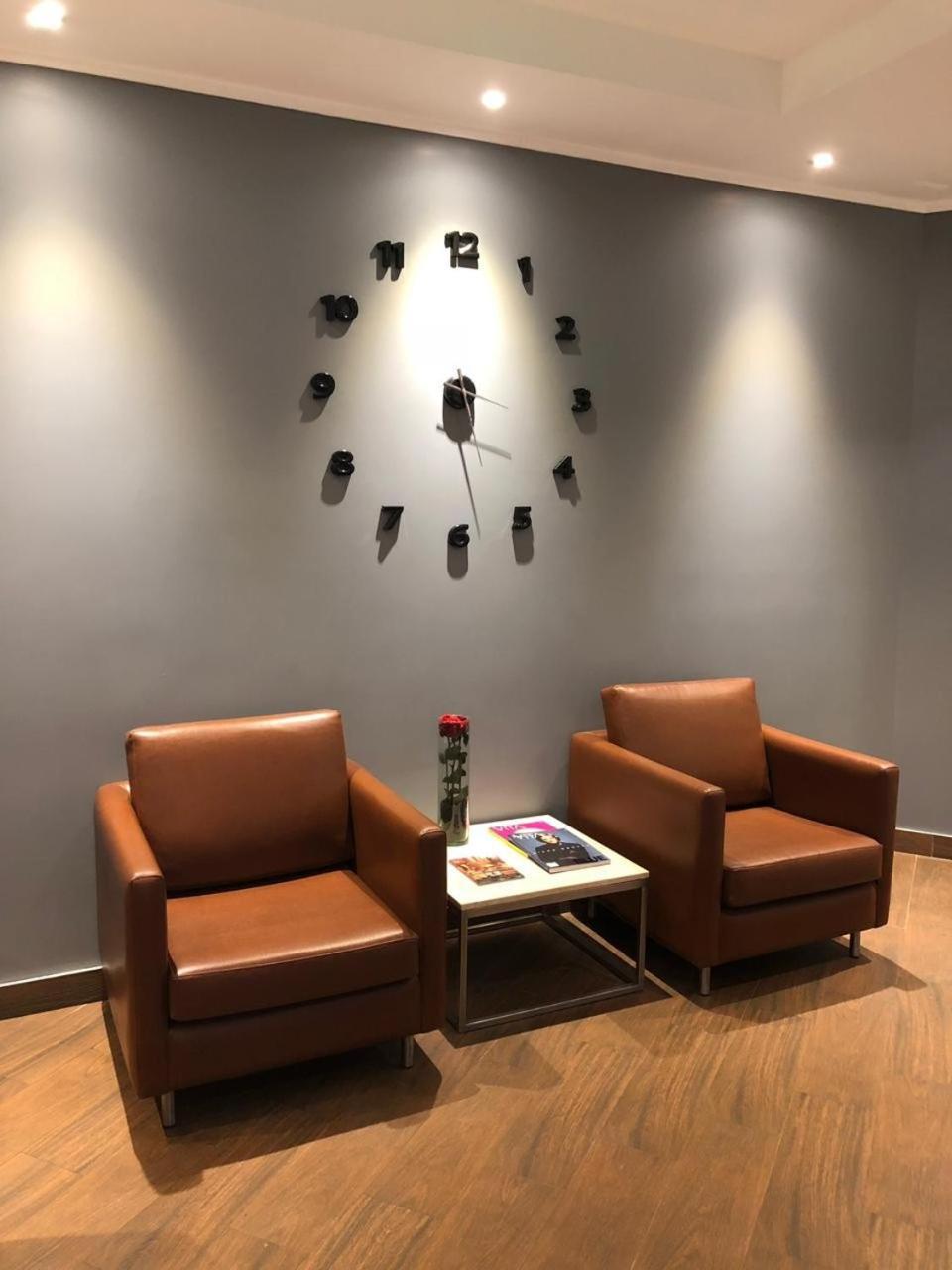 Hotel Reina Isabel Quito Kültér fotó