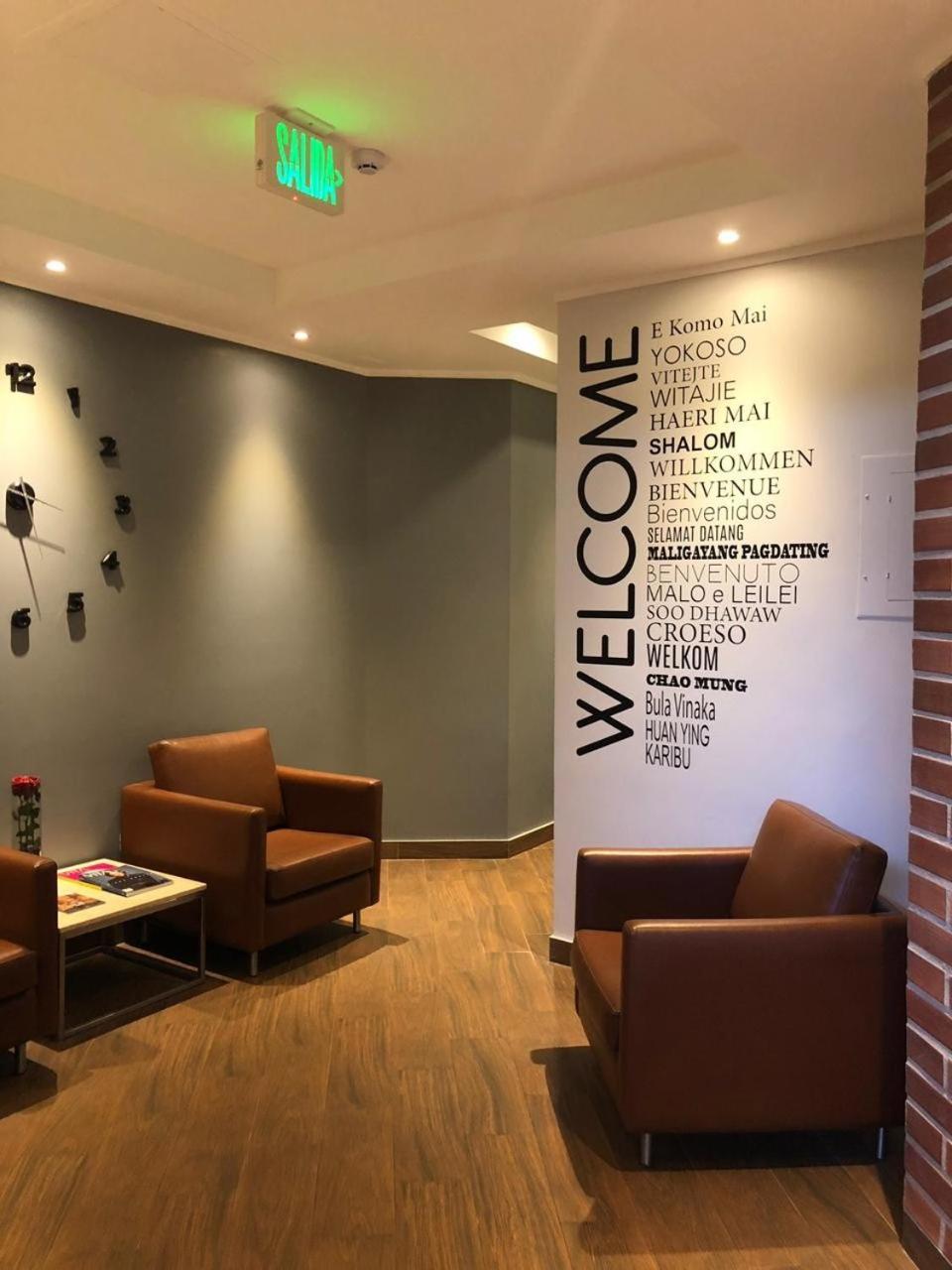 Hotel Reina Isabel Quito Kültér fotó