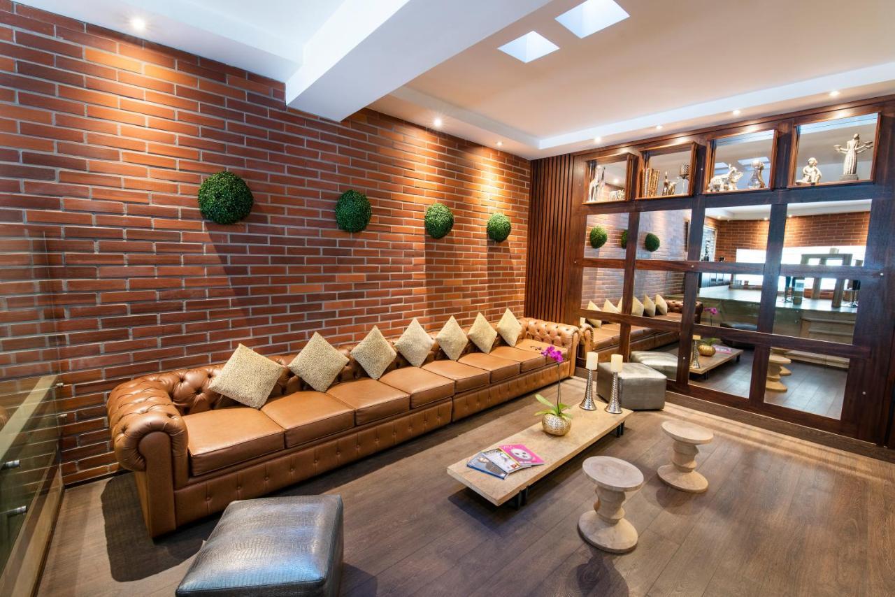 Hotel Reina Isabel Quito Kültér fotó